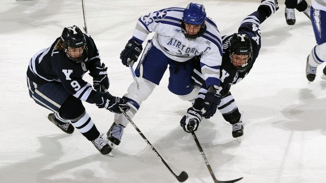保利斯塔客场表现不俗，保利斯塔杯