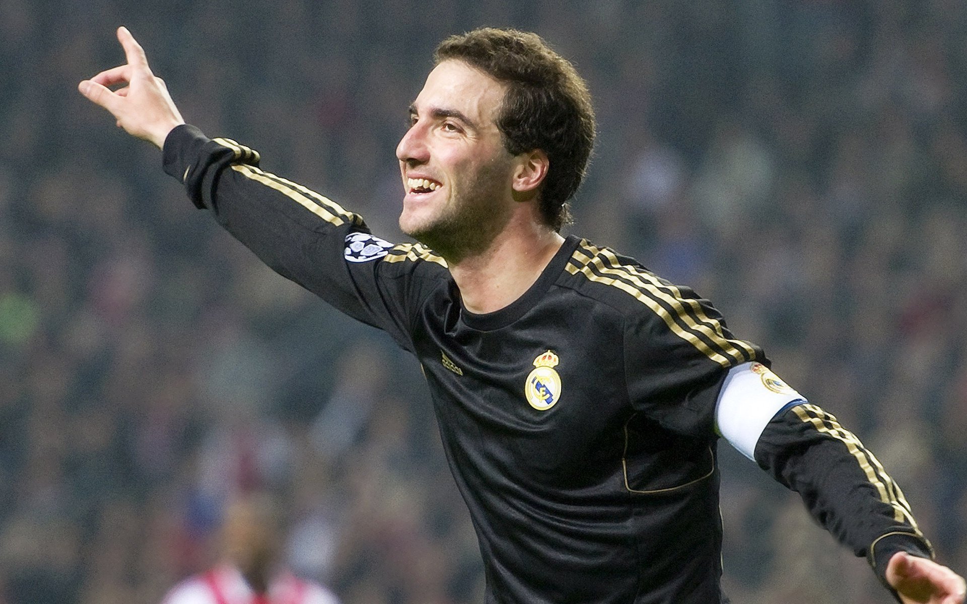 维达德卡萨布兰卡与阿尔阿赫利达成友谊赛协议，达维德卡拉布里亚